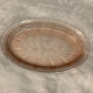 Elegant Glass Oval Platter - Pink